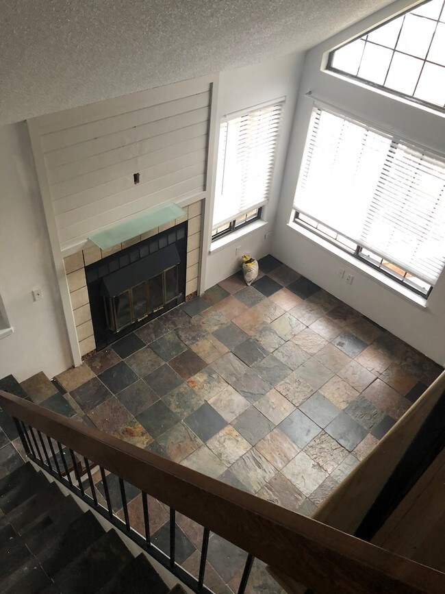 Foto del edificio - 4878 E Kentucky Ave