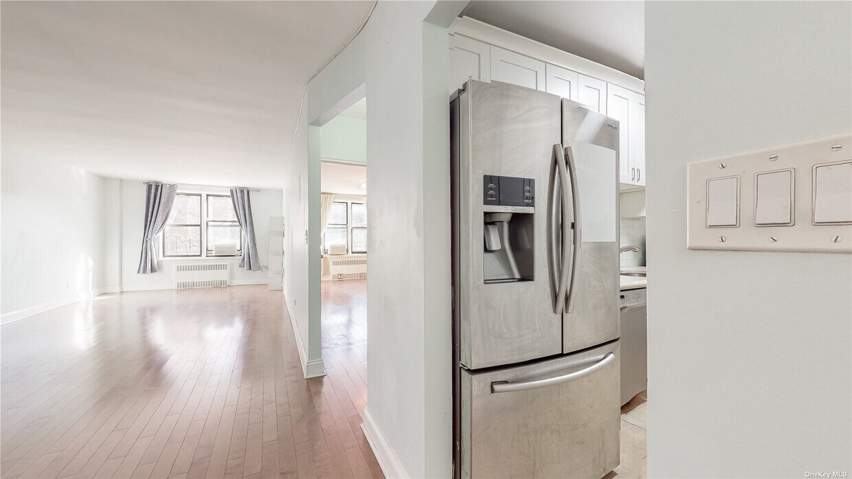Foto principal - 103-25 68th Ave