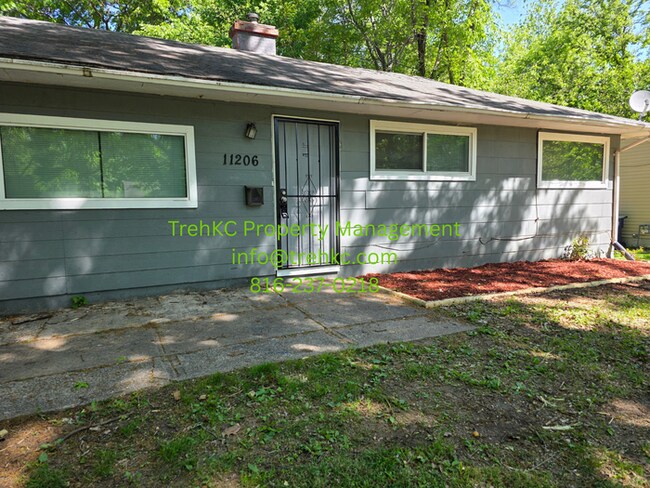 Building Photo - 11206 Corrington Ave