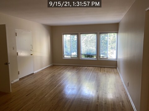 Primary Photo - 442 Landfair Ave