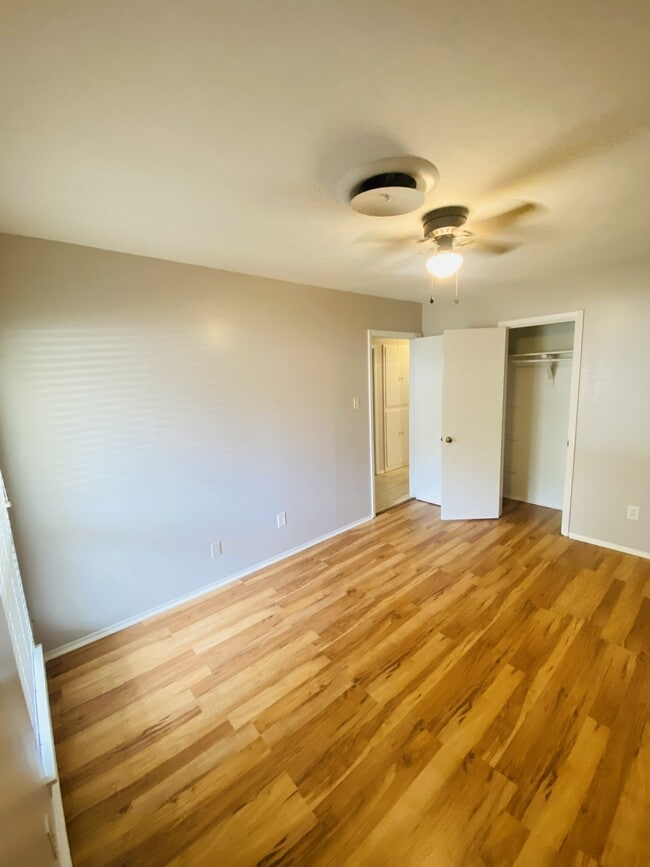 Building Photo - 106 Timber Ln Loop