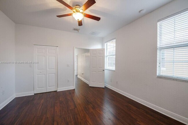 Foto del edificio - 1109 SW 147th Ter