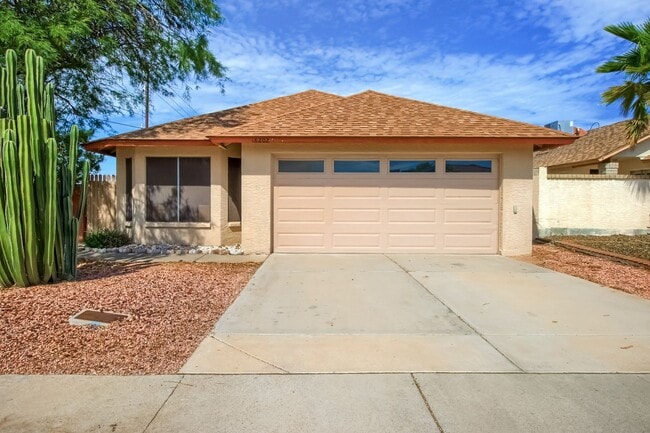 Building Photo - 18202 N 19th St