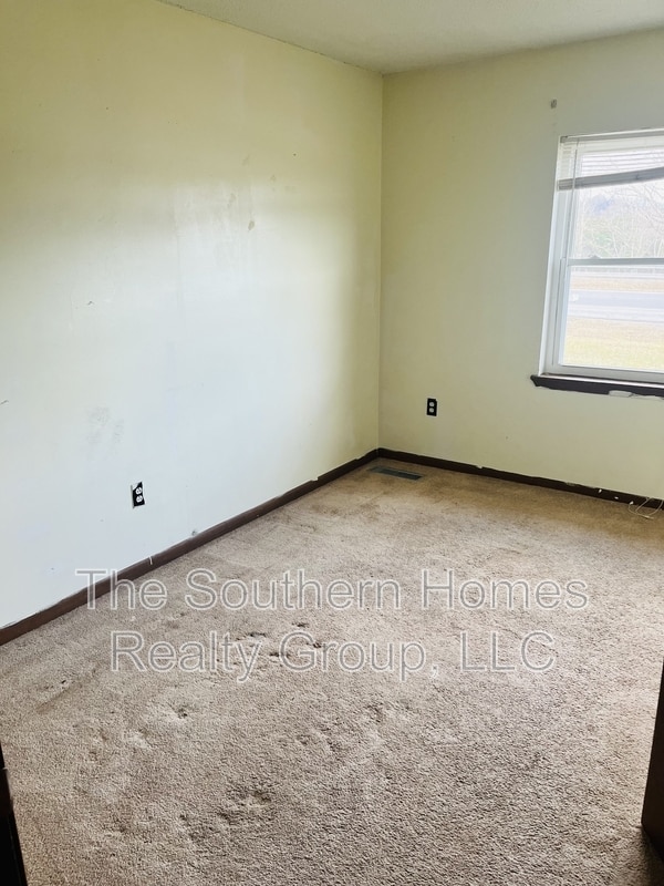 Building Photo - 2439 US-411