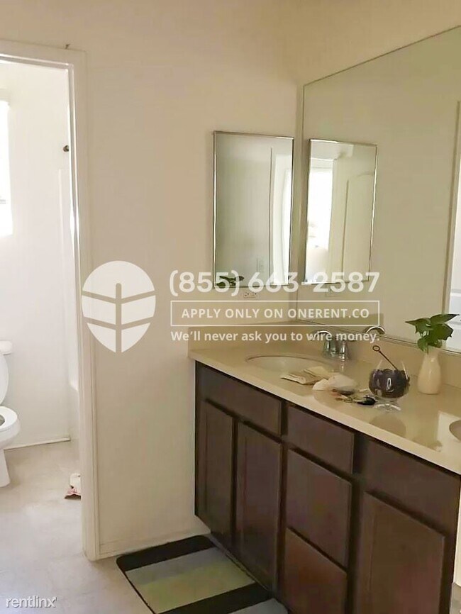 Foto del edificio - 8021 City View Pl