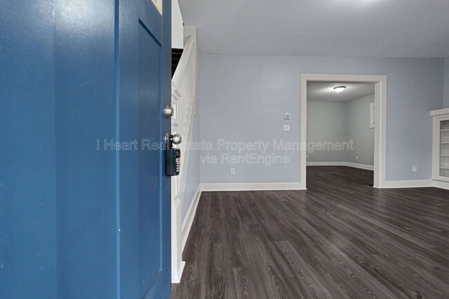 Foto del edificio - 914 Ellsworth Ave