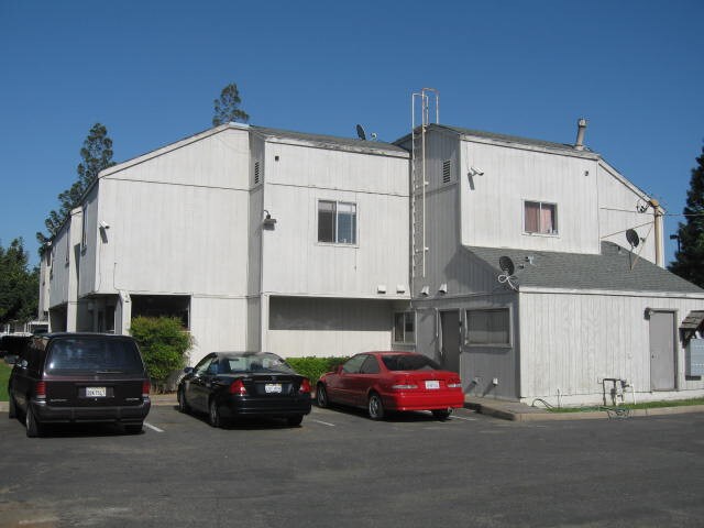 Foto del edificio - 615 E St