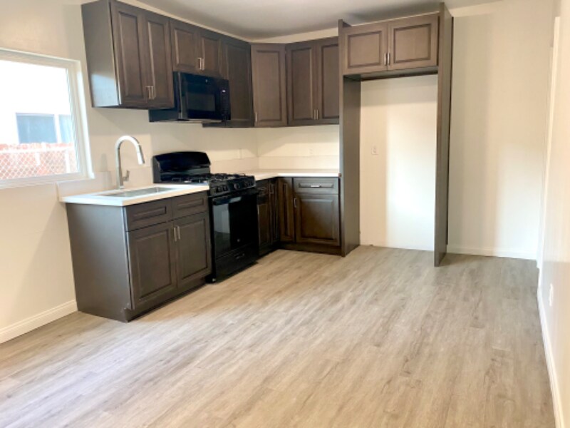 Foto principal - 8034 Crockett Blvd