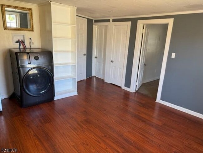 Building Photo - 270 Espanong Rd