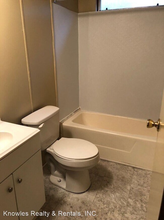 Foto del edificio - 2 br, 1 bath House - 1895 Burnette Blvd #32