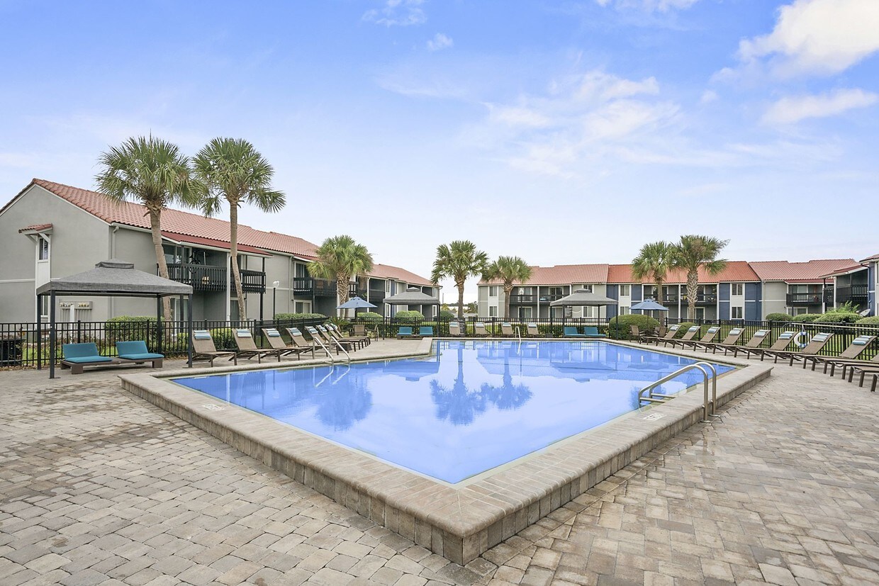 Aqua at Windmeadows Apartments Gainesville, FL