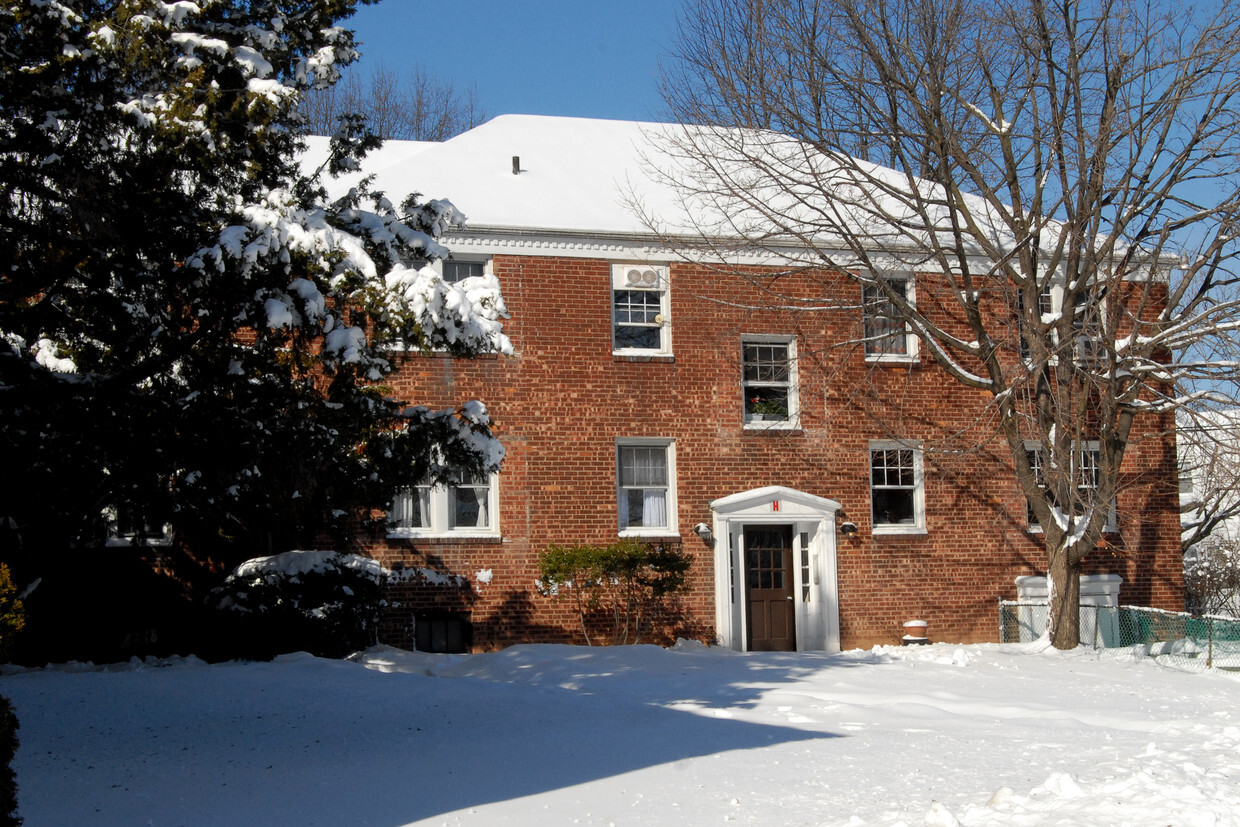 Exterior - Middle Village Apartments