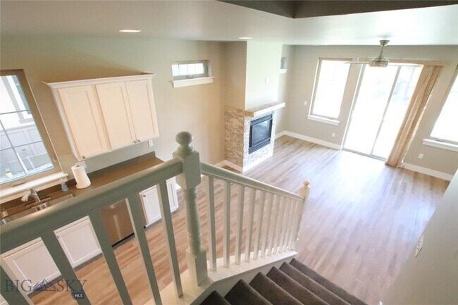 Building Photo - 3065 Lori Ln