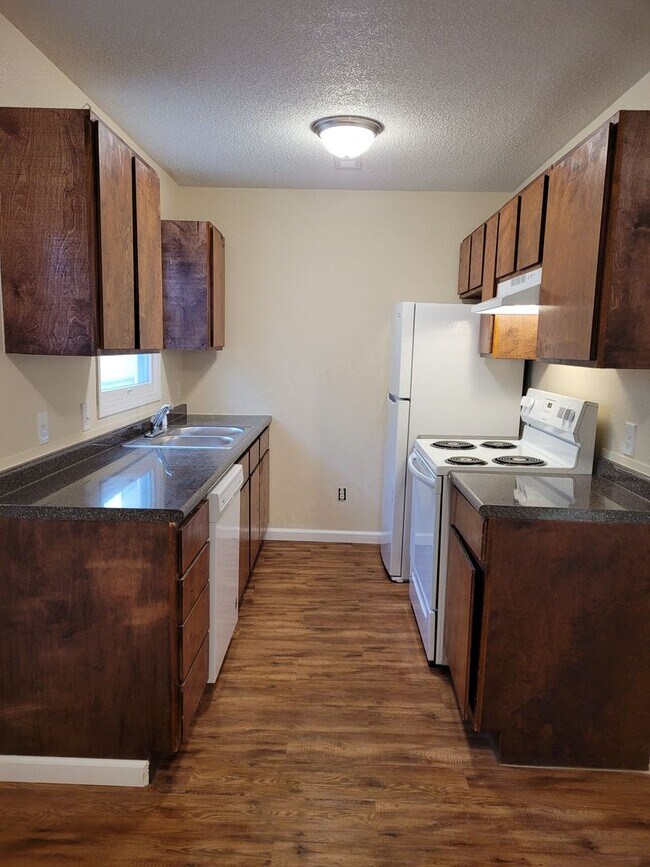 Building Photo - Dexter Grant Townhouses