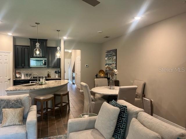 Foto del edificio - 2903 Grand Kemerton Pl