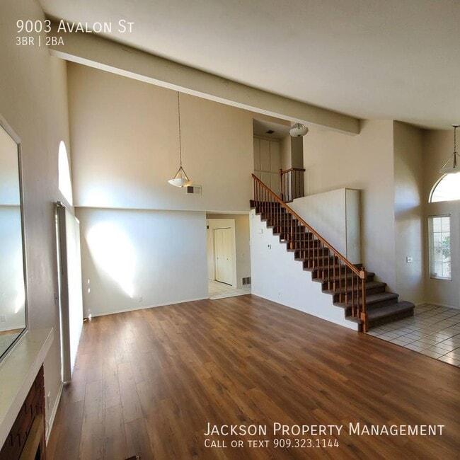 Building Photo - 3 bedroom Home Available