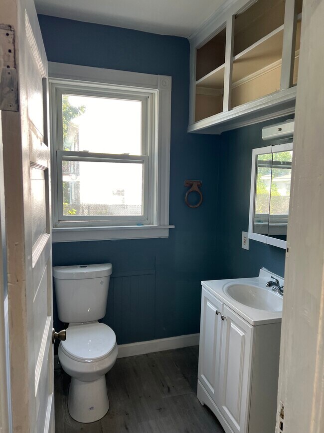 Foto del edificio - 8 Sayles Ave