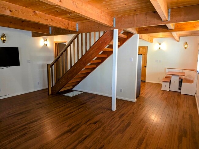 Foto del edificio - Charming 2 Bed / 1 Bath Cabin with Spa