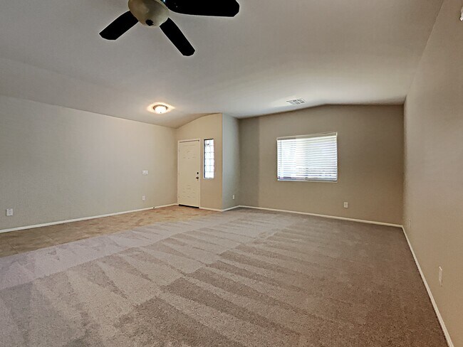 Building Photo - 1348 E Angeline Ave