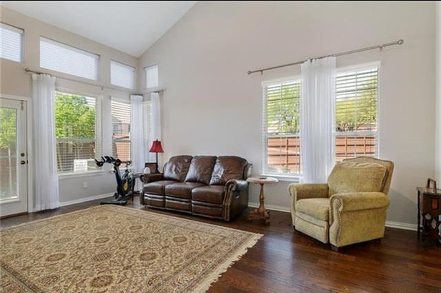 Foto del edificio - 956 Avondale Ln