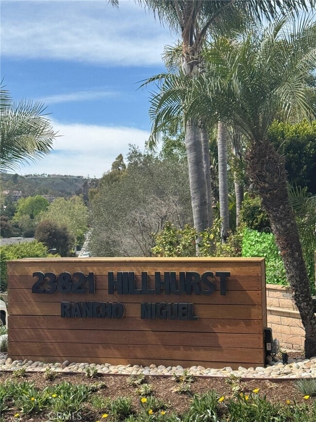Building Photo - 23821 Hillhurst Dr