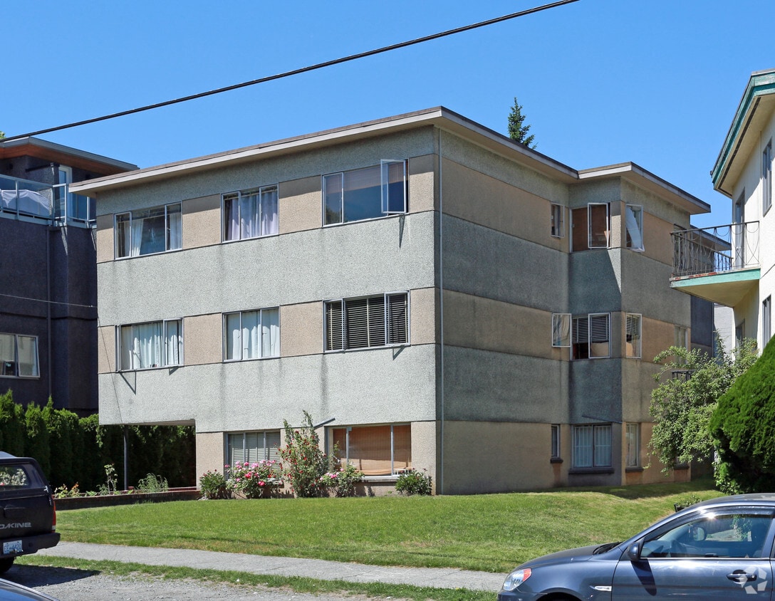 Primary Photo - 117 E 15th Ave