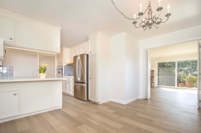 Building Photo - 4Bed/2Bath Home in  Kentfield with stellar...