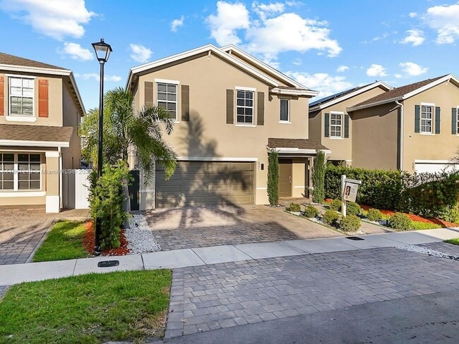 Foto del edificio - 501 NE 6th Ct