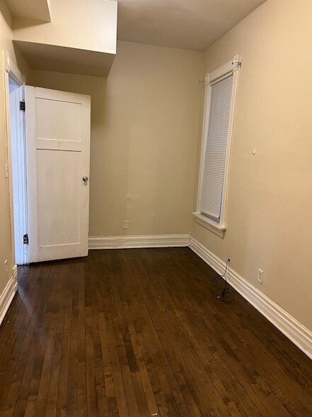 Photo - 1936 N Kimball Ave Apartment