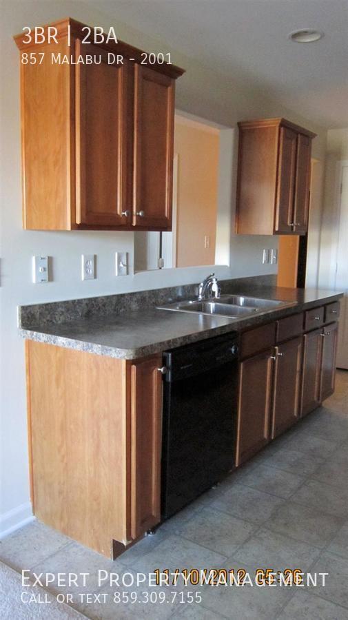 Building Photo - 857 Malabu Dr