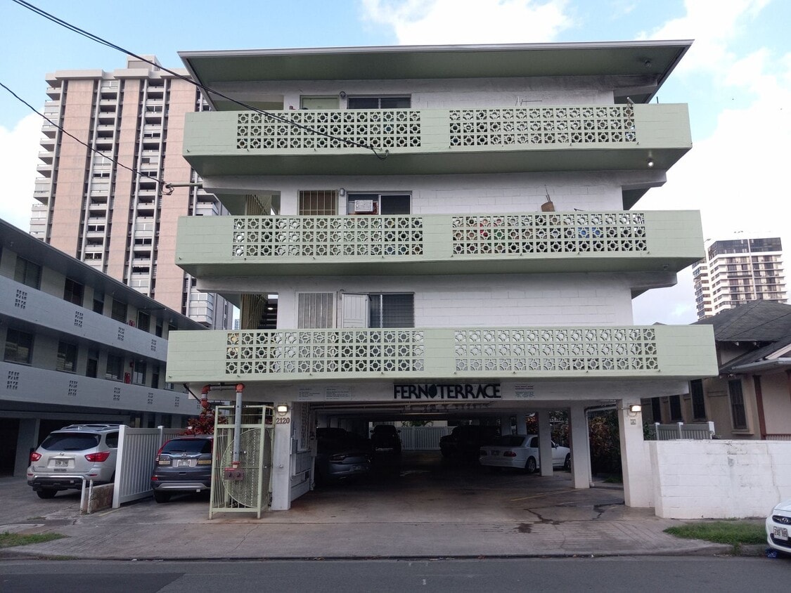 Primary Photo - 2 Bed/2 Bath/1 Parking at Fern Terrace