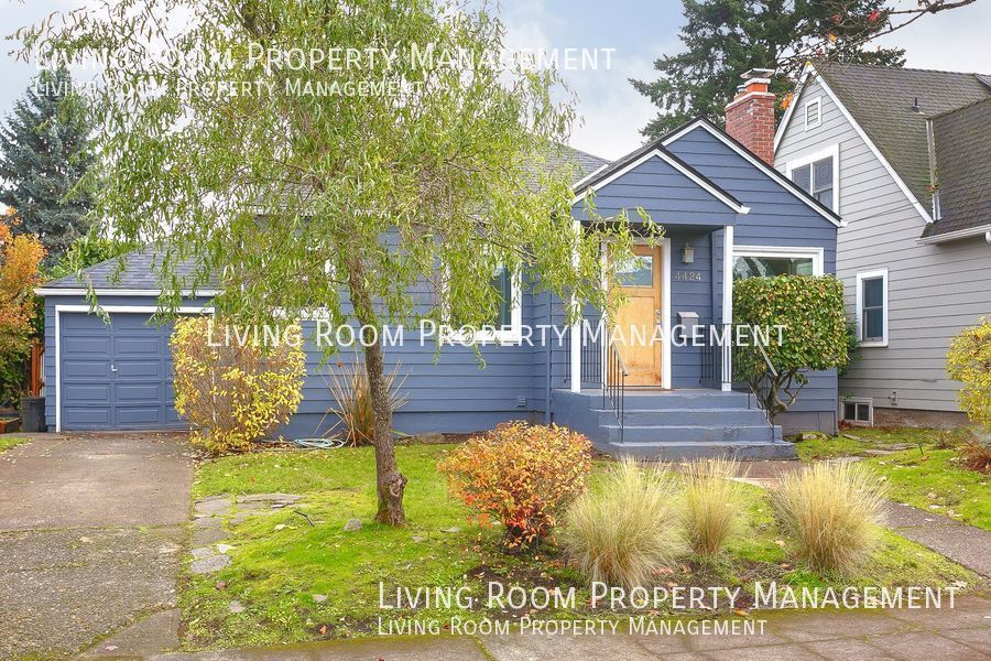 Primary Photo - Beaumont- Wilshire Bungalow w/ Fireplace!