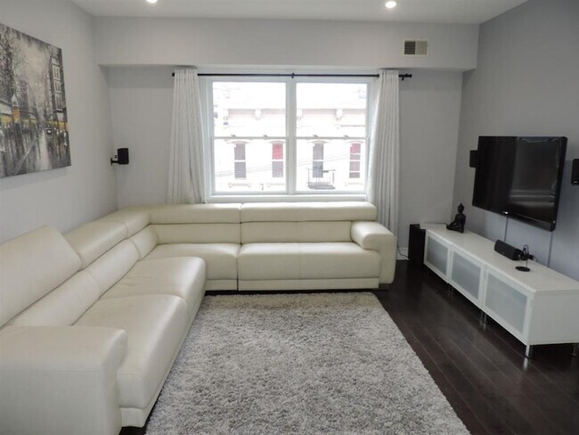 Foto del edificio - 84 Bloomfield St