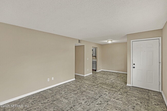 Building Photo - 475 Crabapple Ct