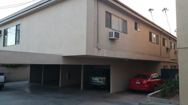 Rear view - 1326 N Central Ave
