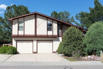 Building Photo - 7155 Delmonico Dr