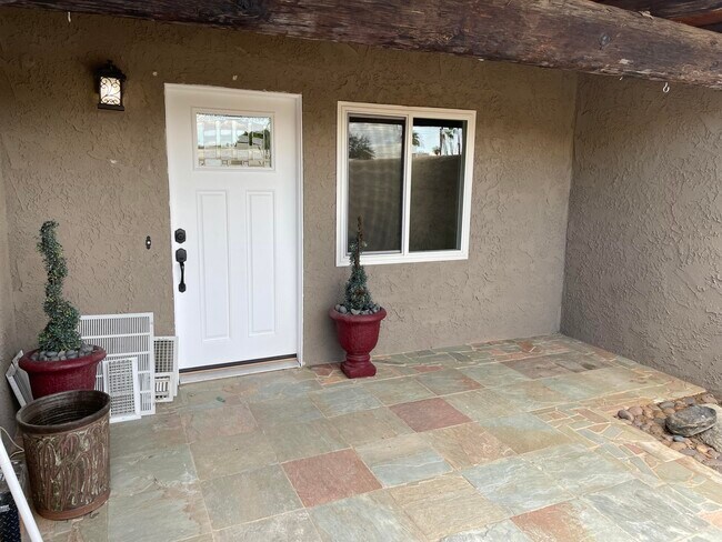 Building Photo - 52625 Avenida Ramirez