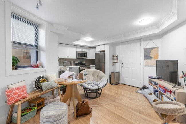 Building Photo - 151 Sip Ave