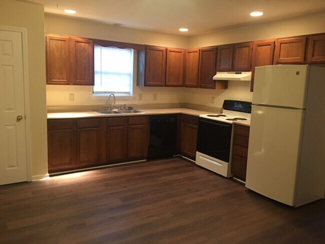 Building Photo - Belleau Woods Ranch Home  251013