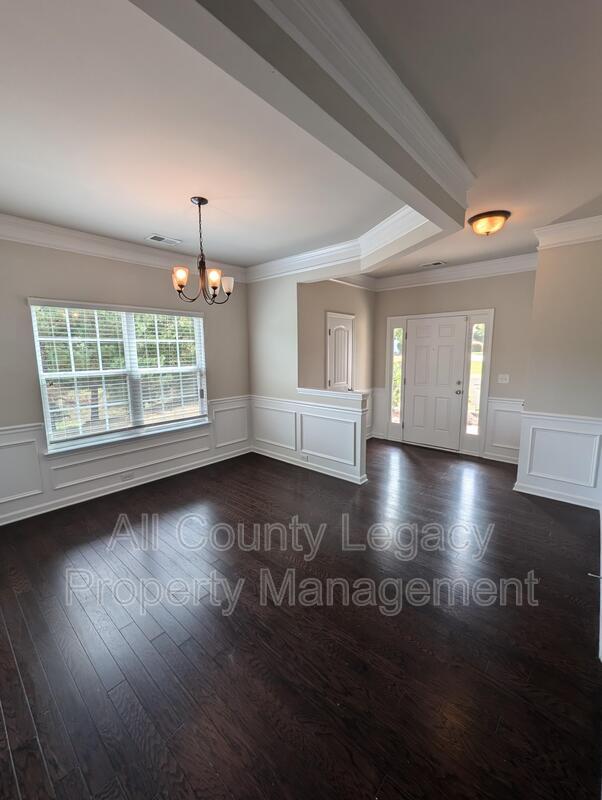 Building Photo - 3996 Pine Village Pl