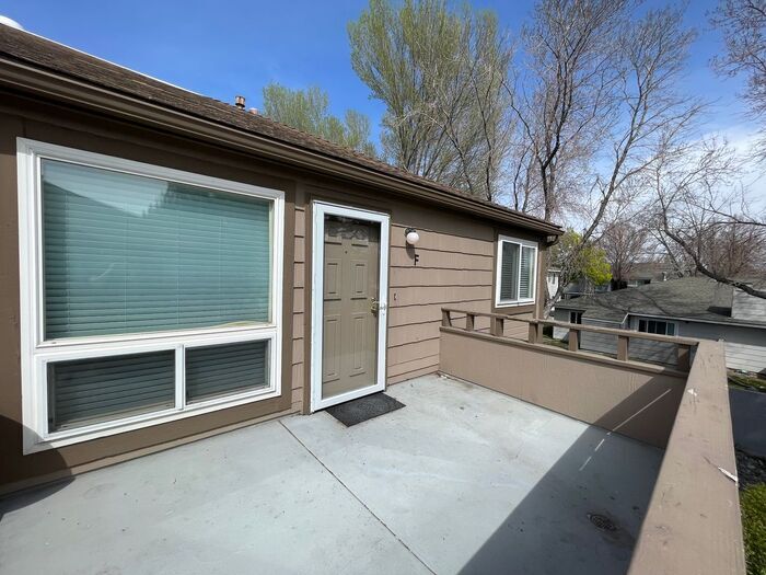 Foto principal - 775 Kingston Dr