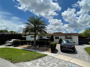 Foto del edificio - 8450 NW 170th Terrace