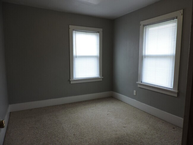 Foto del edificio - 2 bedroom, 1 bath house