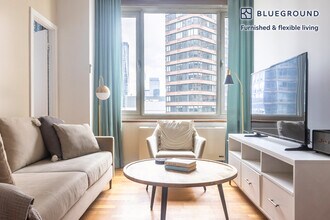 Building Photo - 635 W 42nd St