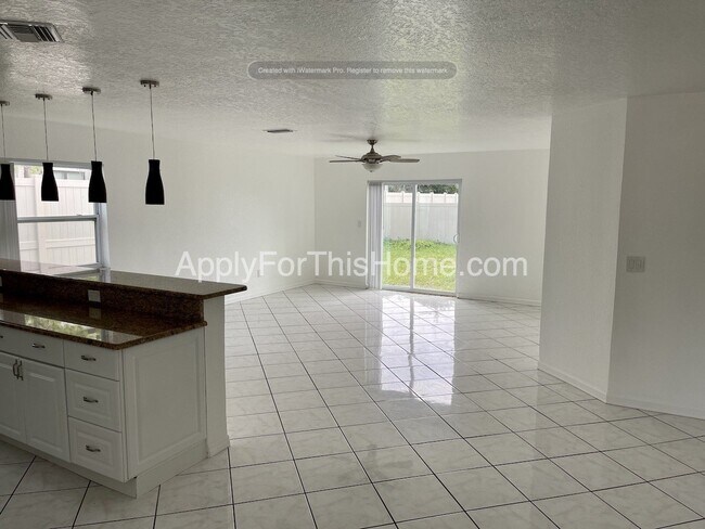Foto del edificio - Single Family Home in Seminole