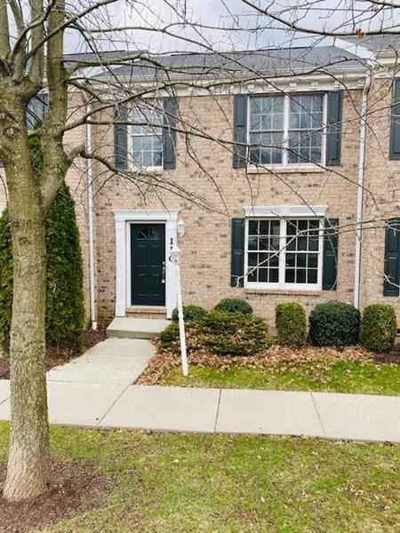 Building Photo - 110 Castle View Dr