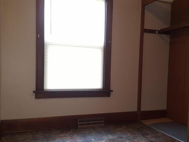 Building Photo - 2521 Iowa Street #1
