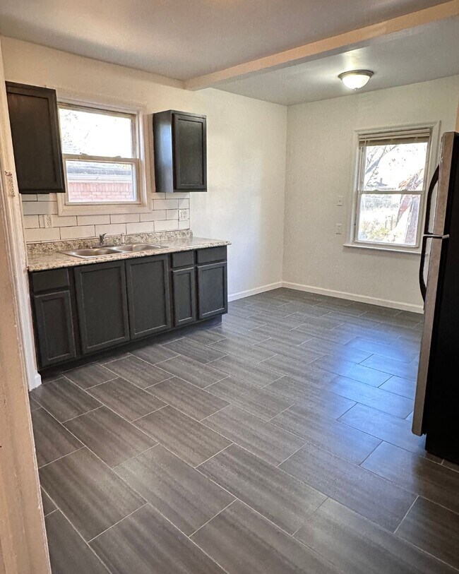 Building Photo - 11101 Kennebec St