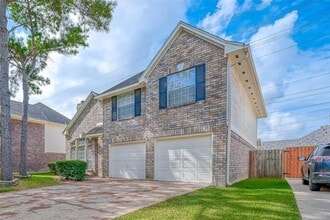 Building Photo - 2230 Bent River Dr