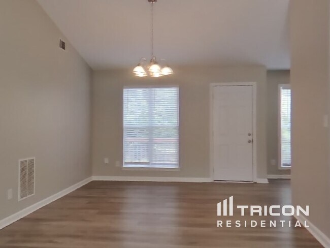 Building Photo - 5562 Katherine Village Dr